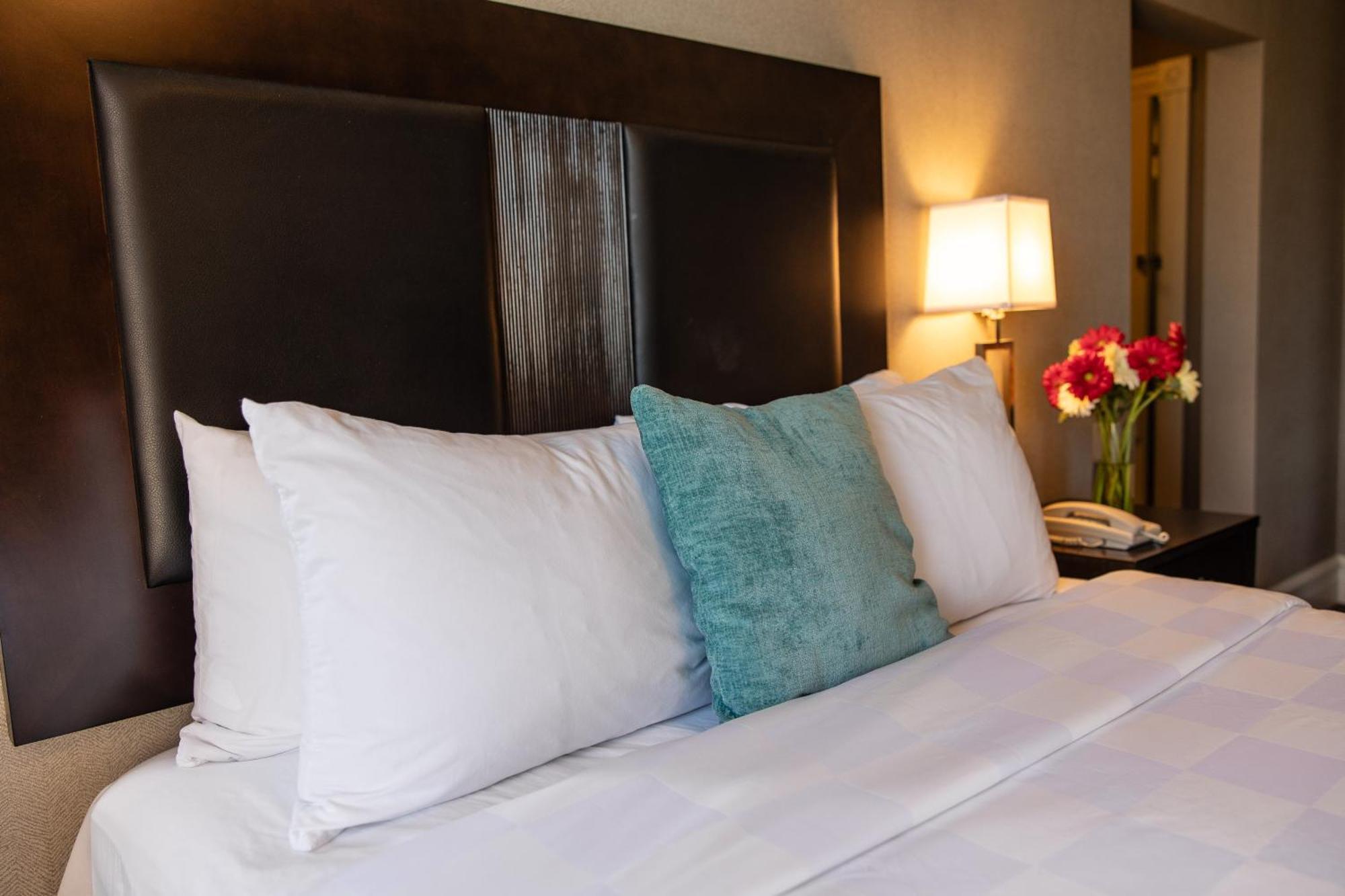 The Centennial Hotel Concord Esterno foto